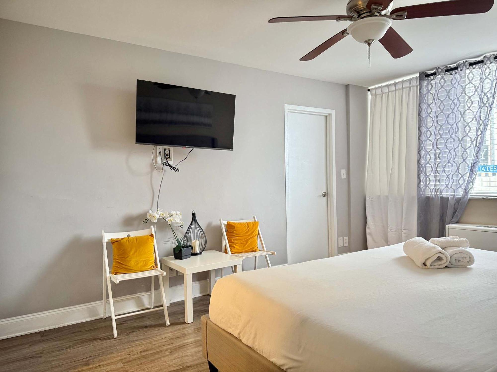 Casa vacanze Downtown! 2bd View Onsite Parking King Lm809 *